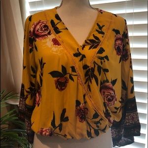 Blouse with flower prints